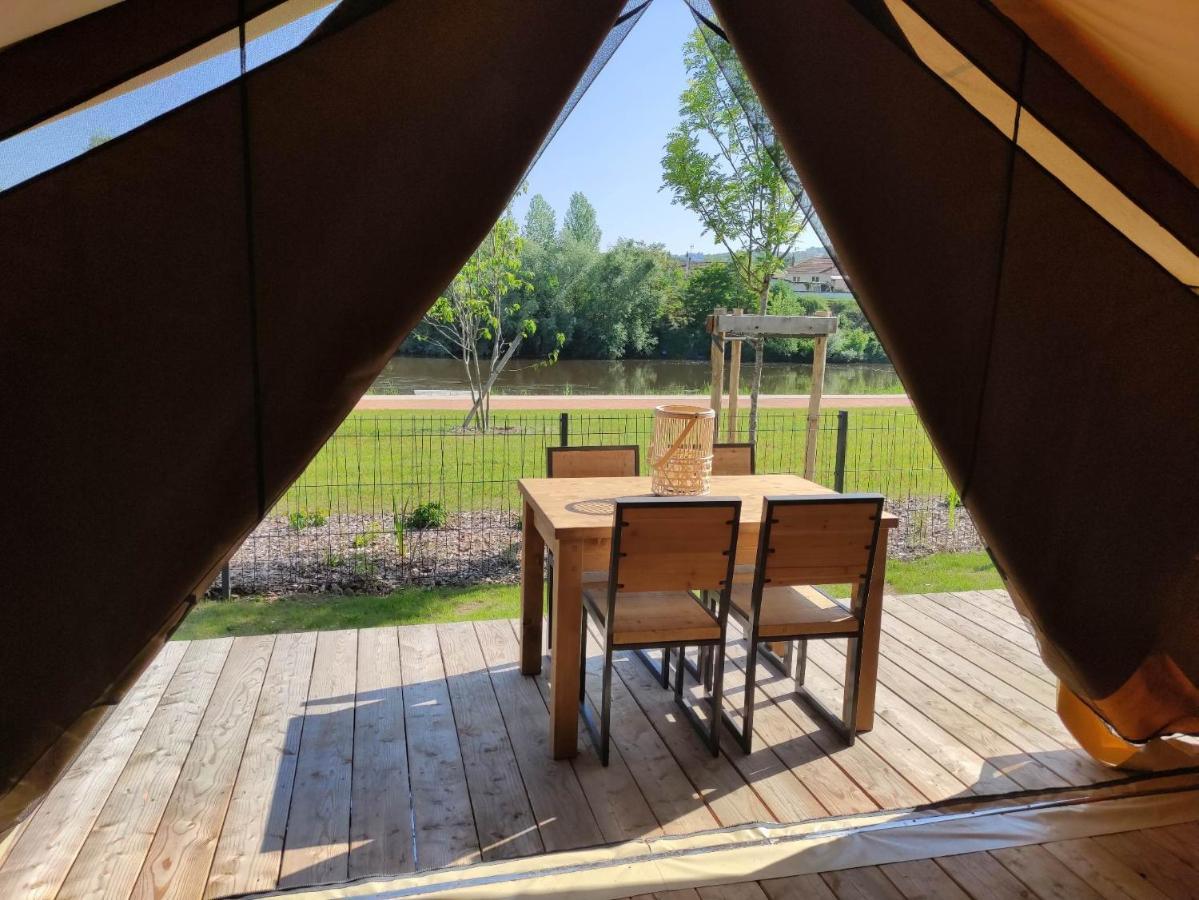 Tente Lodge Pour 5 Personnes En Bordure De La Riviere Allier Au Sein D'Un Petit Camping Saint-Yorre Екстериор снимка